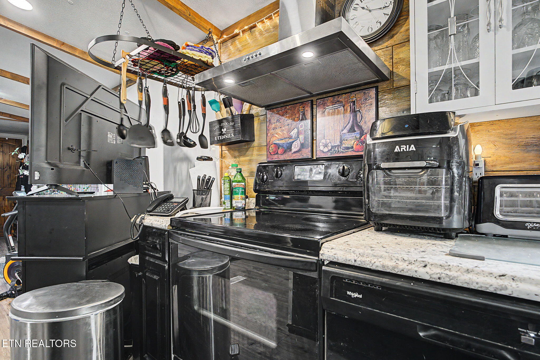 791 White Top Road Bluff City, TN 37618 - Photo 7 of 33 8-web-or-mls-791-white-top-rd