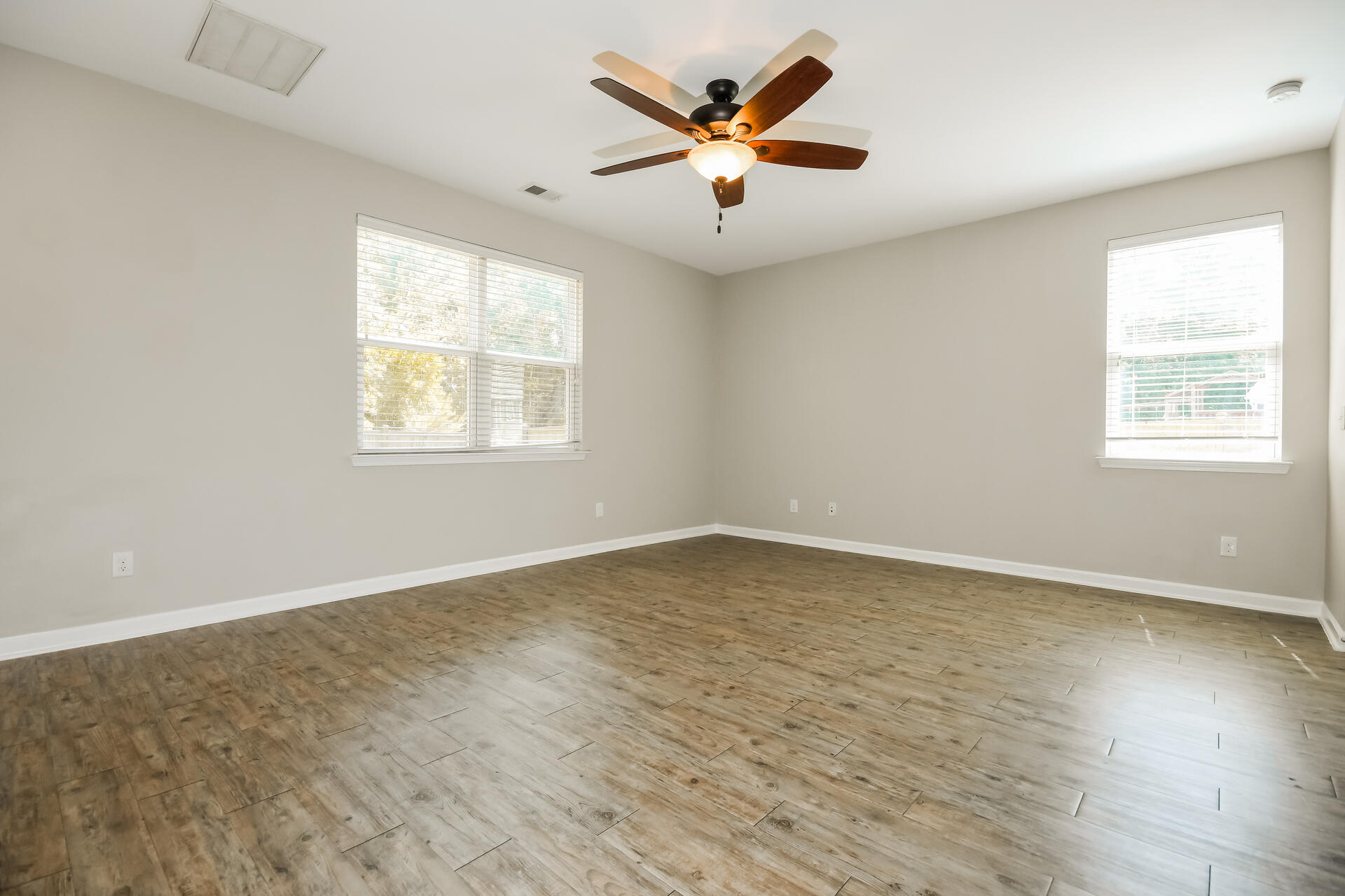 9774 Seed Street Ladson, SC 29456 - Photo 3 of 19 3-photo-Living-Room-05c640d2-2485-45a6-8