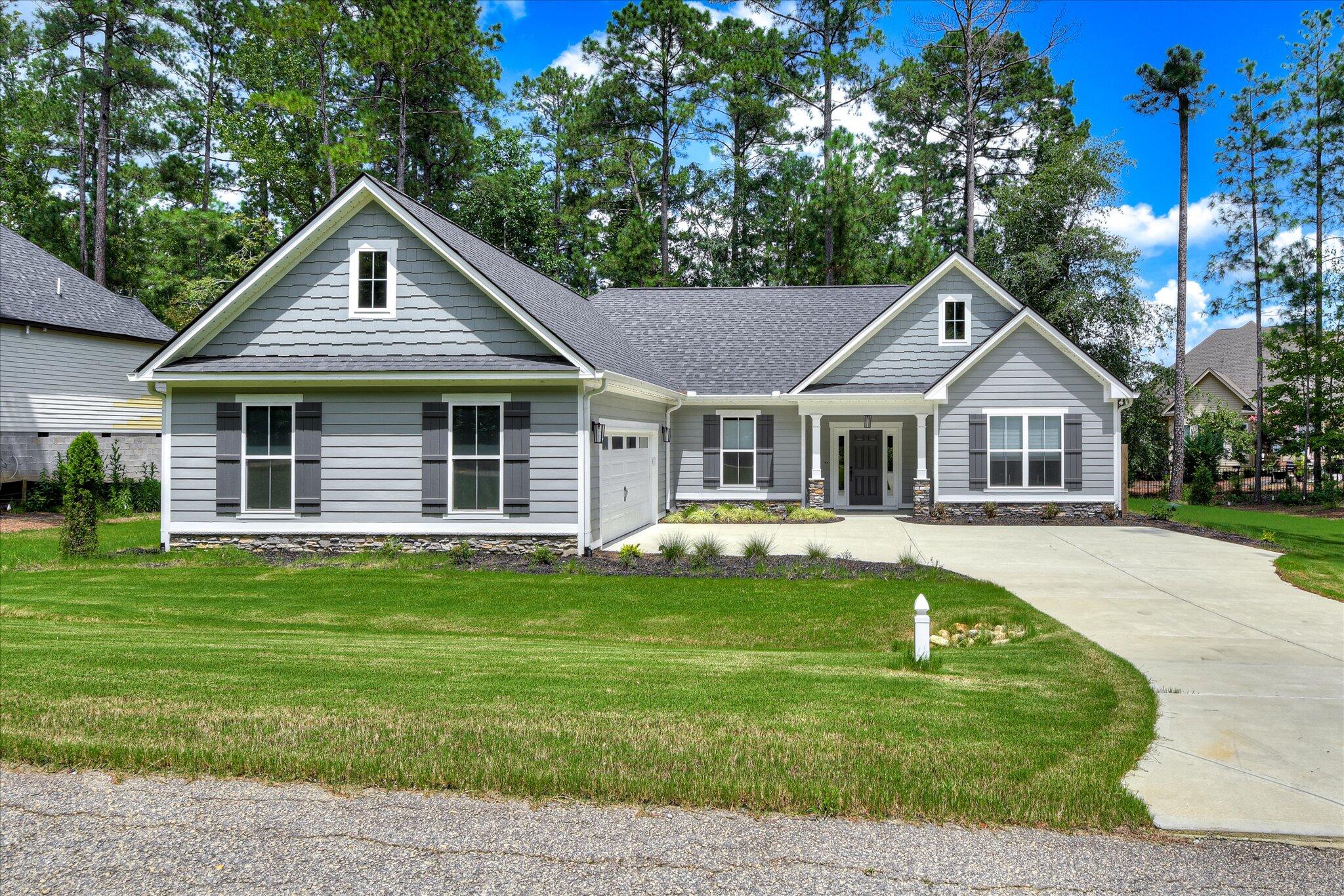 114 Elliott Circle McCormick, SC 29835 - Photo 3 of 42 Primary Photo