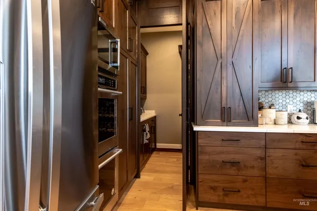 $1,670,000 | 204 South 82nd Street East, Burley, ID 83318