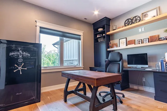 $1,670,000 | 204 South 82nd Street East, Burley, ID 83318