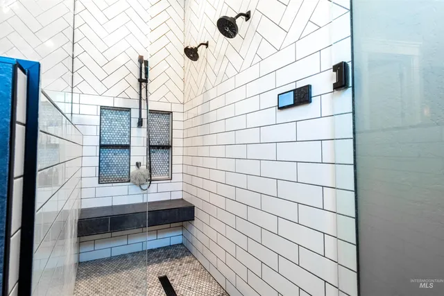 $1,670,000 | 204 South 82nd Street East, Burley, ID 83318