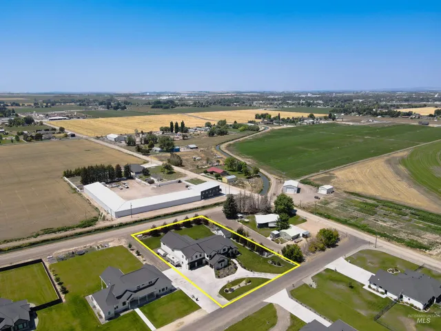 $1,670,000 | 204 South 82nd Street East, Burley, ID 83318