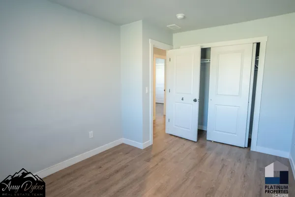 $299,900 | 670 Badger Lane, Mills, WY 82644