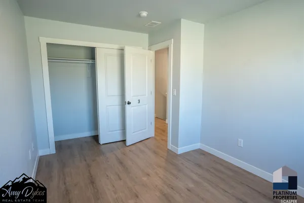 $299,900 | 670 Badger Lane, Mills, WY 82644