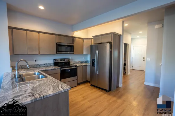 $299,900 | 670 Badger Lane, Mills, WY 82644