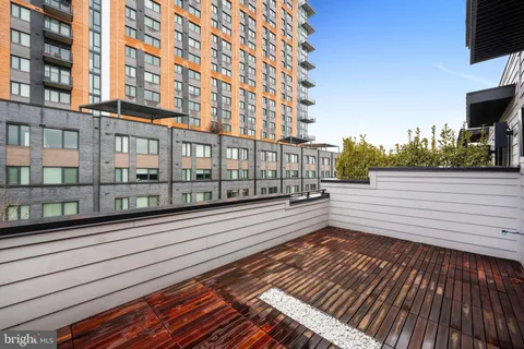 $1,095,000 | 2822 Telek Place, Alexandria, VA 22314