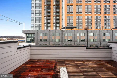 $1,095,000 | 2822 Telek Place, Alexandria, VA 22314