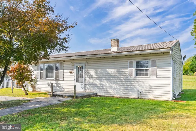 $240,000 | 605 North Marshall Street, Ranson, WV 25438