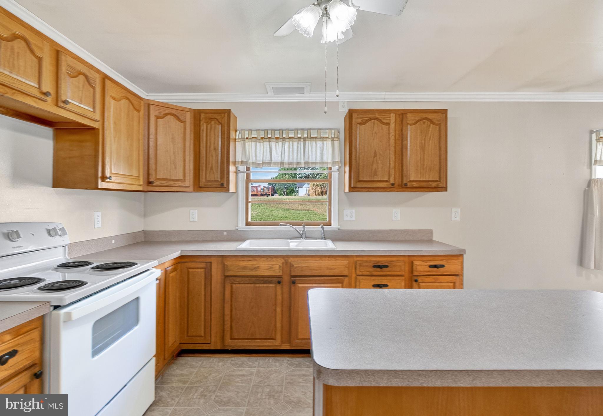 605 North Marshall Street Ranson, WV 25438 - Photo 13 of 48