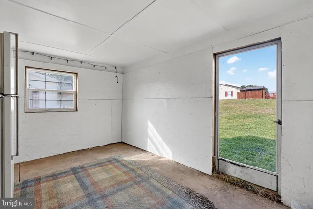 $240,000 | 605 North Marshall Street, Ranson, WV 25438