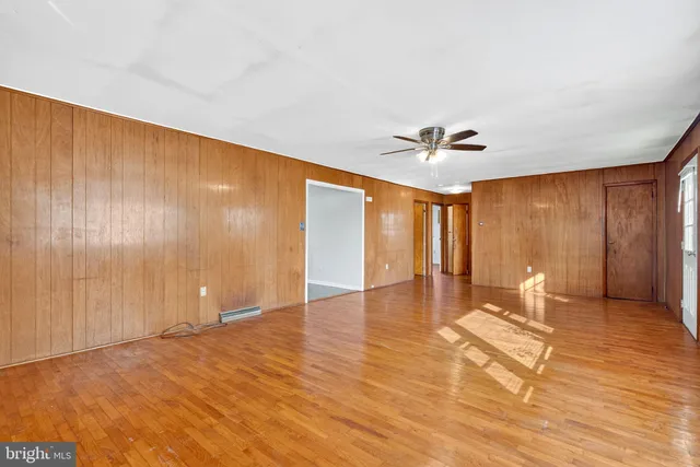 $240,000 | 605 North Marshall Street, Ranson, WV 25438