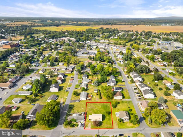 $240,000 | 605 North Marshall Street, Ranson, WV 25438