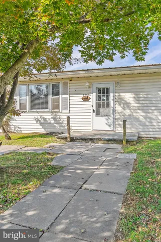 $240,000 | 605 North Marshall Street, Ranson, WV 25438