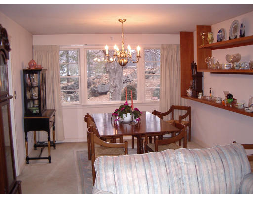40 Poplar Road Wellesley, MA 02482 - Photo 6 of 8