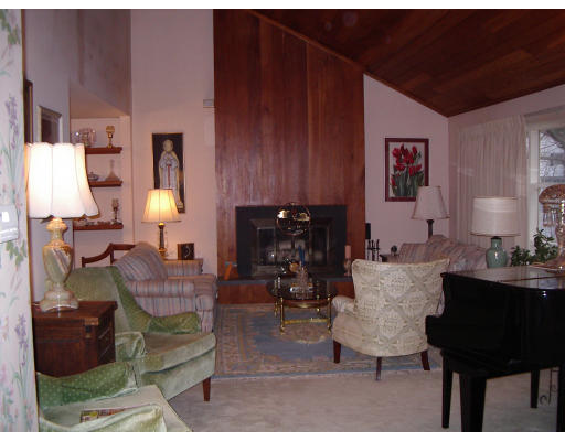 40 Poplar Road Wellesley, MA 02482 - Photo 7 of 8