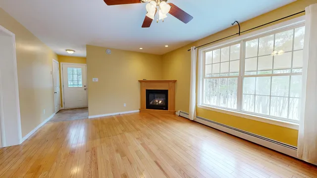 $425,000 | 233 Middle Street, Farmington, ME 04938