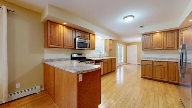 $425,000 | 233 Middle Street, Farmington, ME 04938