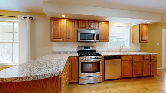 $425,000 | 233 Middle Street, Farmington, ME 04938