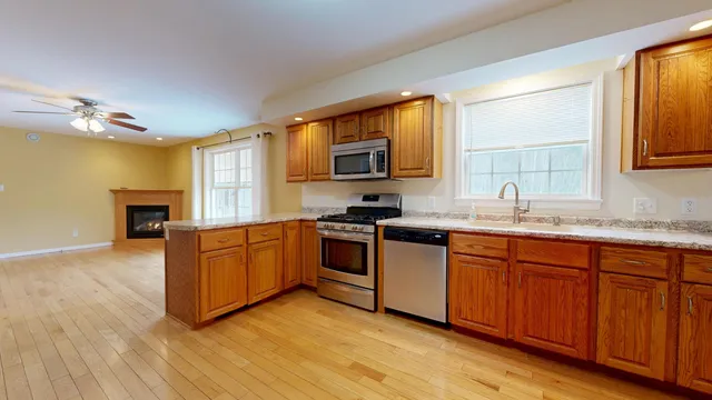 $425,000 | 233 Middle Street, Farmington, ME 04938