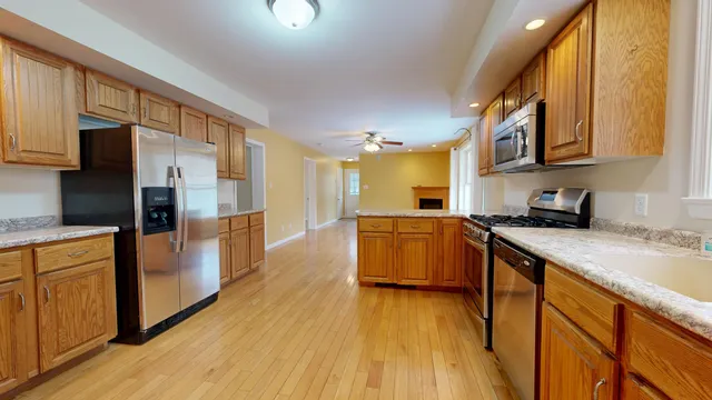 $425,000 | 233 Middle Street, Farmington, ME 04938