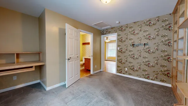 $425,000 | 233 Middle Street, Farmington, ME 04938