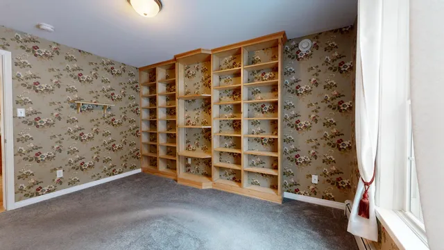 $425,000 | 233 Middle Street, Farmington, ME 04938