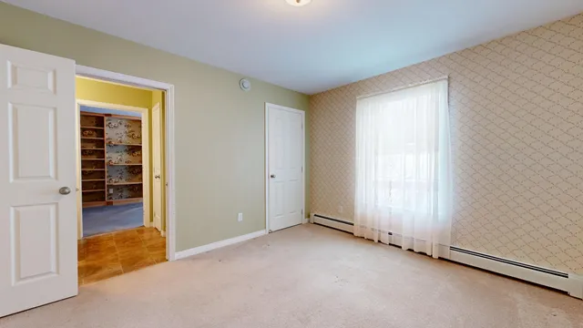 $425,000 | 233 Middle Street, Farmington, ME 04938