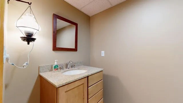 $425,000 | 233 Middle Street, Farmington, ME 04938