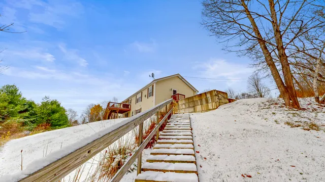 $425,000 | 233 Middle Street, Farmington, ME 04938