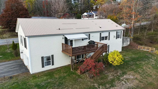 $425,000 | 233 Middle Street, Farmington, ME 04938