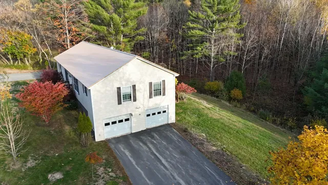$425,000 | 233 Middle Street, Farmington, ME 04938