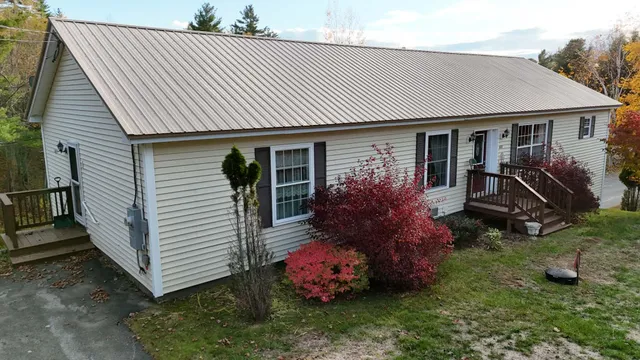 $425,000 | 233 Middle Street, Farmington, ME 04938