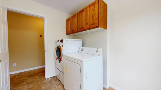 $425,000 | 233 Middle Street, Farmington, ME 04938