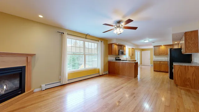 $425,000 | 233 Middle Street, Farmington, ME 04938