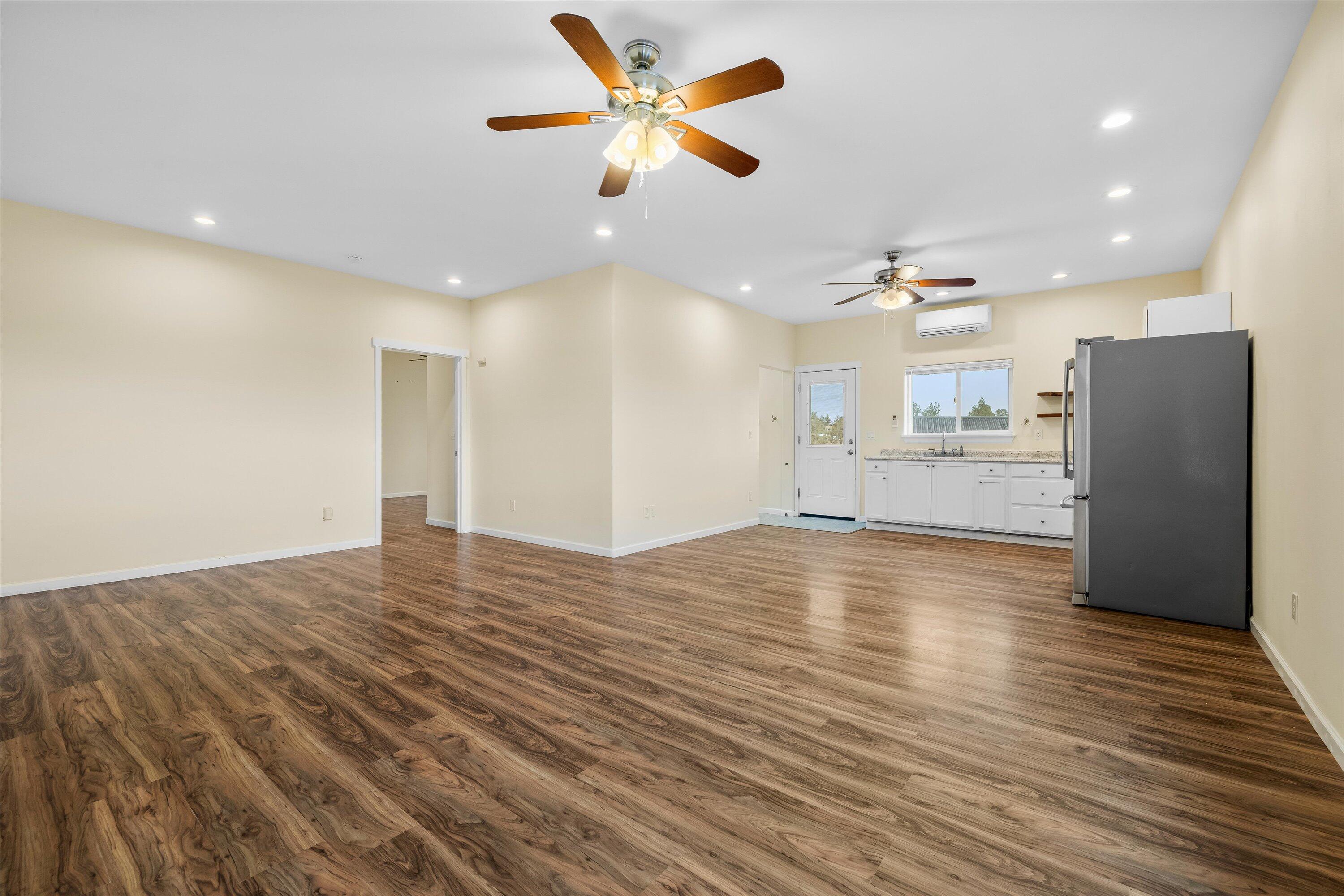 63042 Deschutes Road Bend, OR 97701 - Photo 37 of 58 ADU Great room