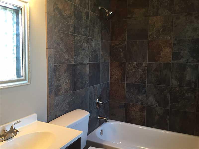 1257 Eckert Road Monaca, PA 15061 - Photo 9 of 14 Full Bath.
