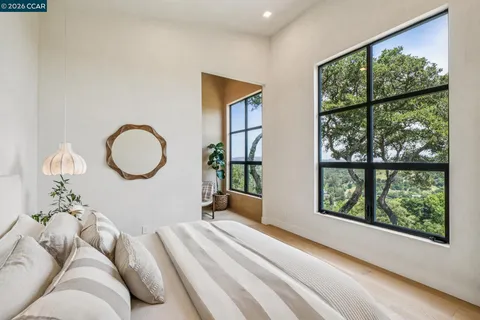 $3,988,000 | 205 Crestview Drive, Orinda, CA 94563