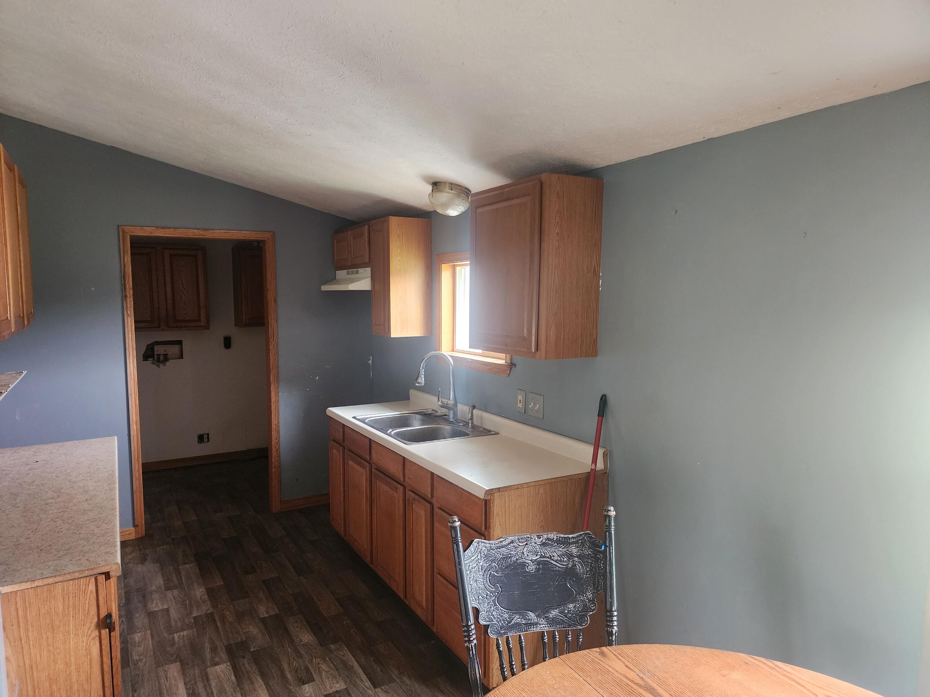 18390 State Line Road Edwardsburg, MI 49112 - Photo 3 of 6 20250922_114604