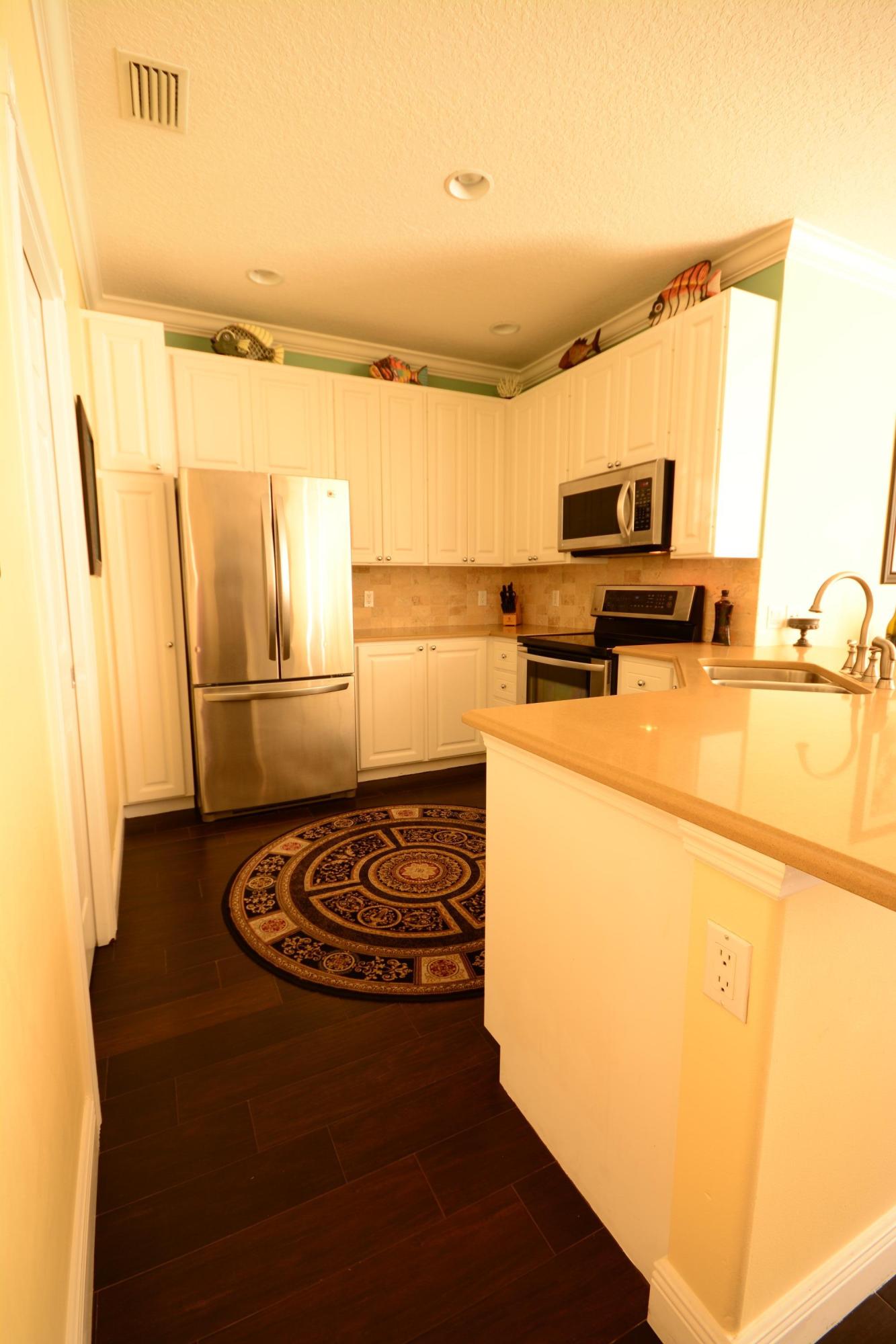 168 Promenade Way Jupiter, FL 33458 - Photo 6 of 21 Kitchen