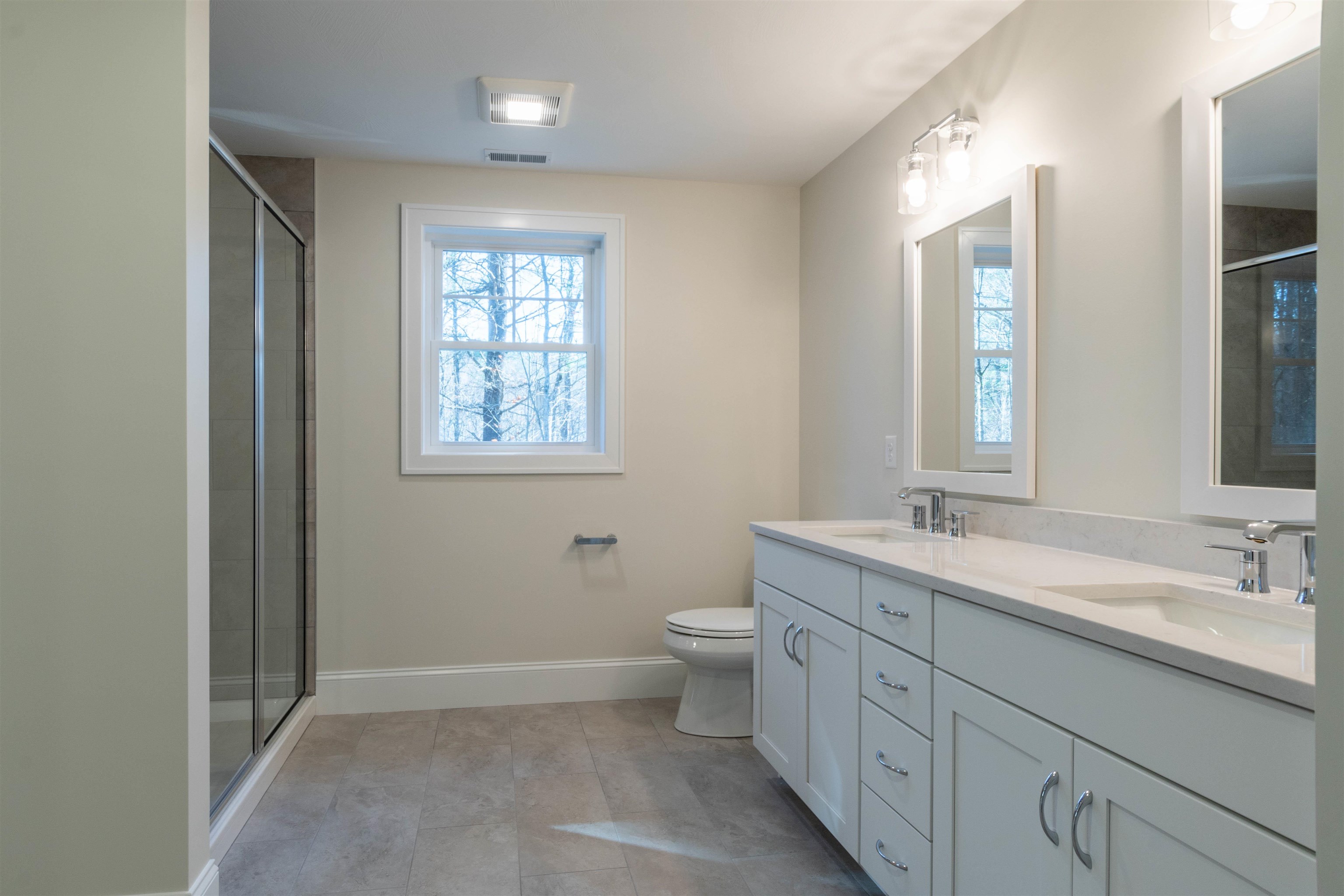 7 Doucet Avenue Nashua, NH 03062 - Photo 11 of 23