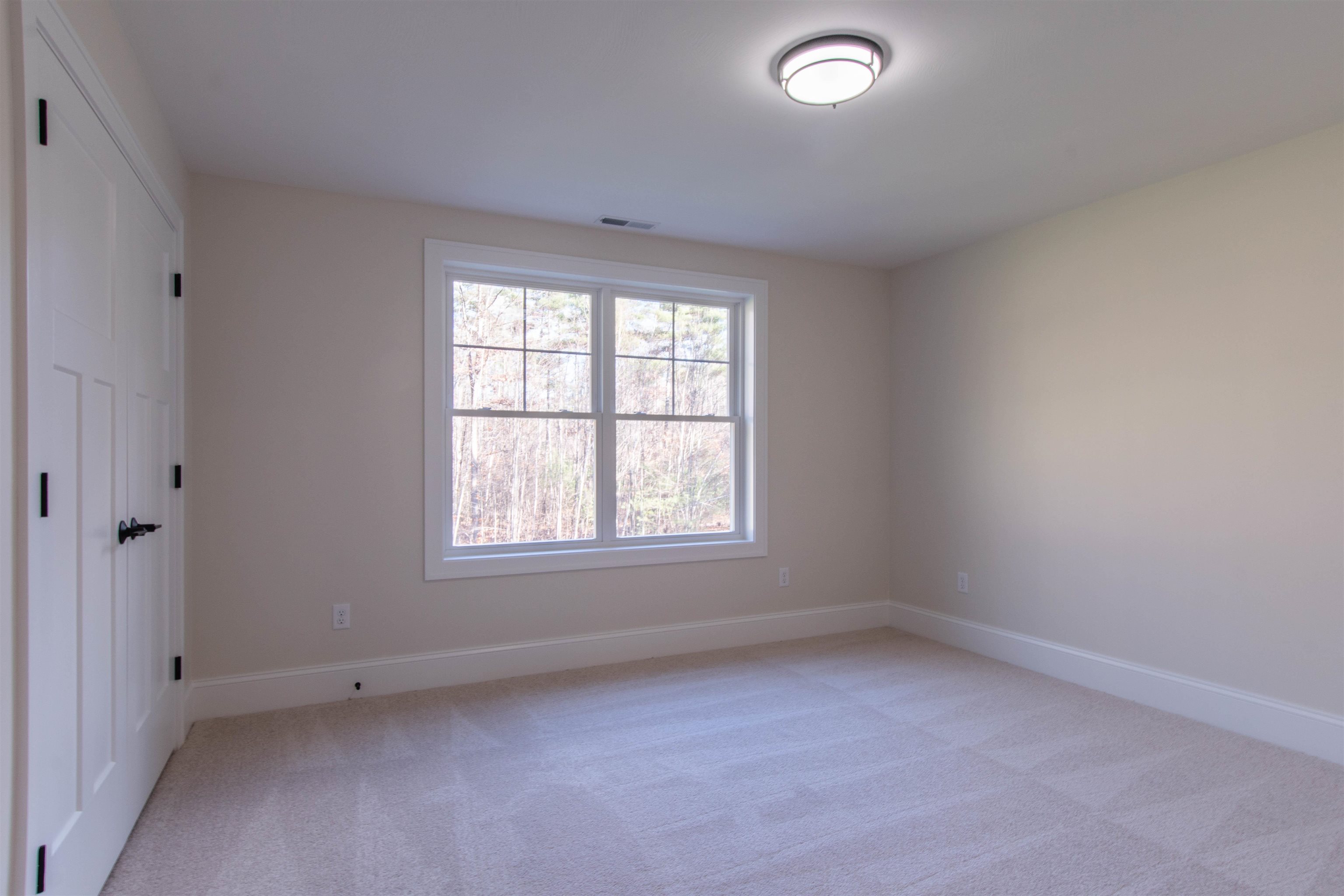 7 Doucet Avenue Nashua, NH 03062 - Photo 16 of 23