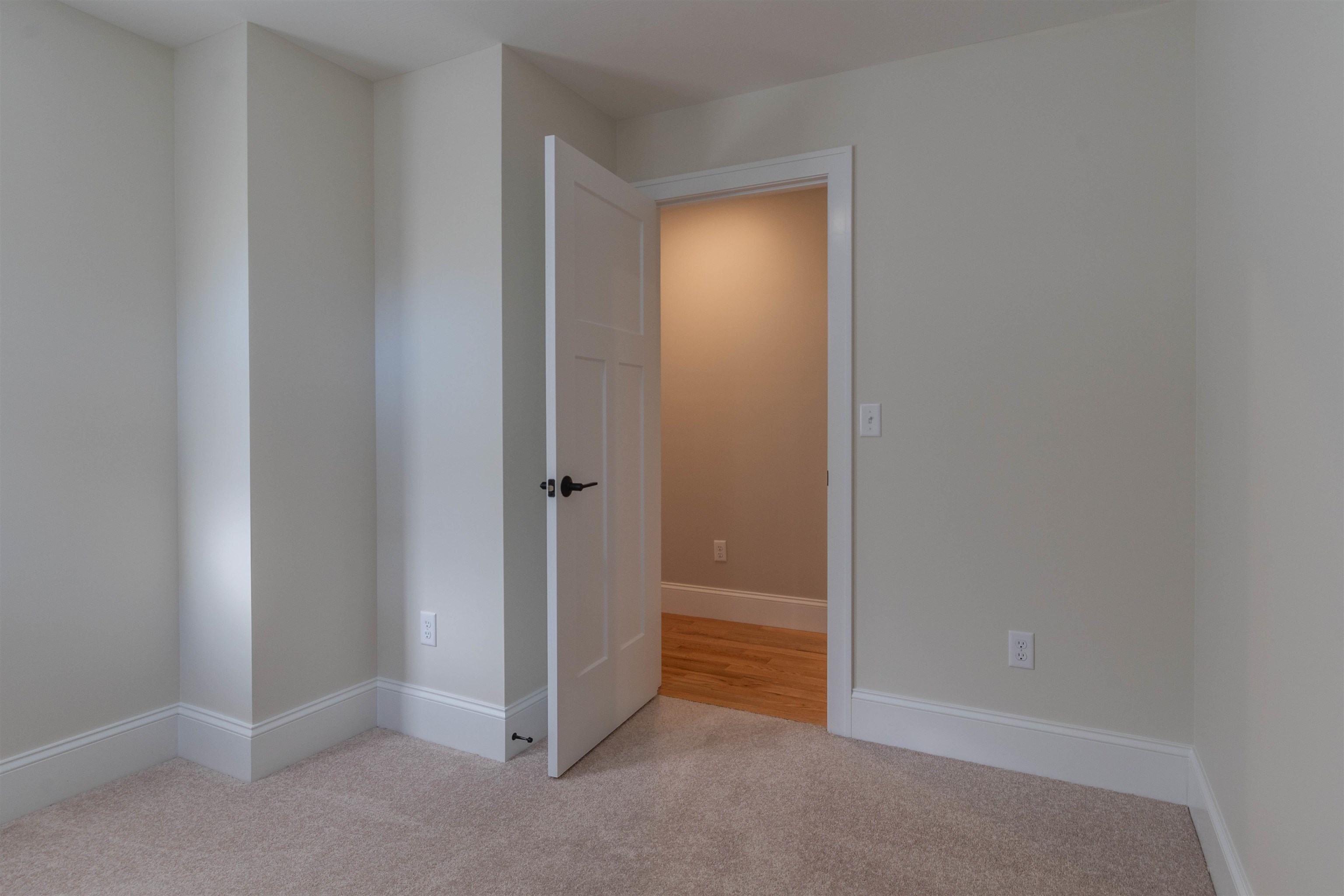 7 Doucet Avenue Nashua, NH 03062 - Photo 19 of 23