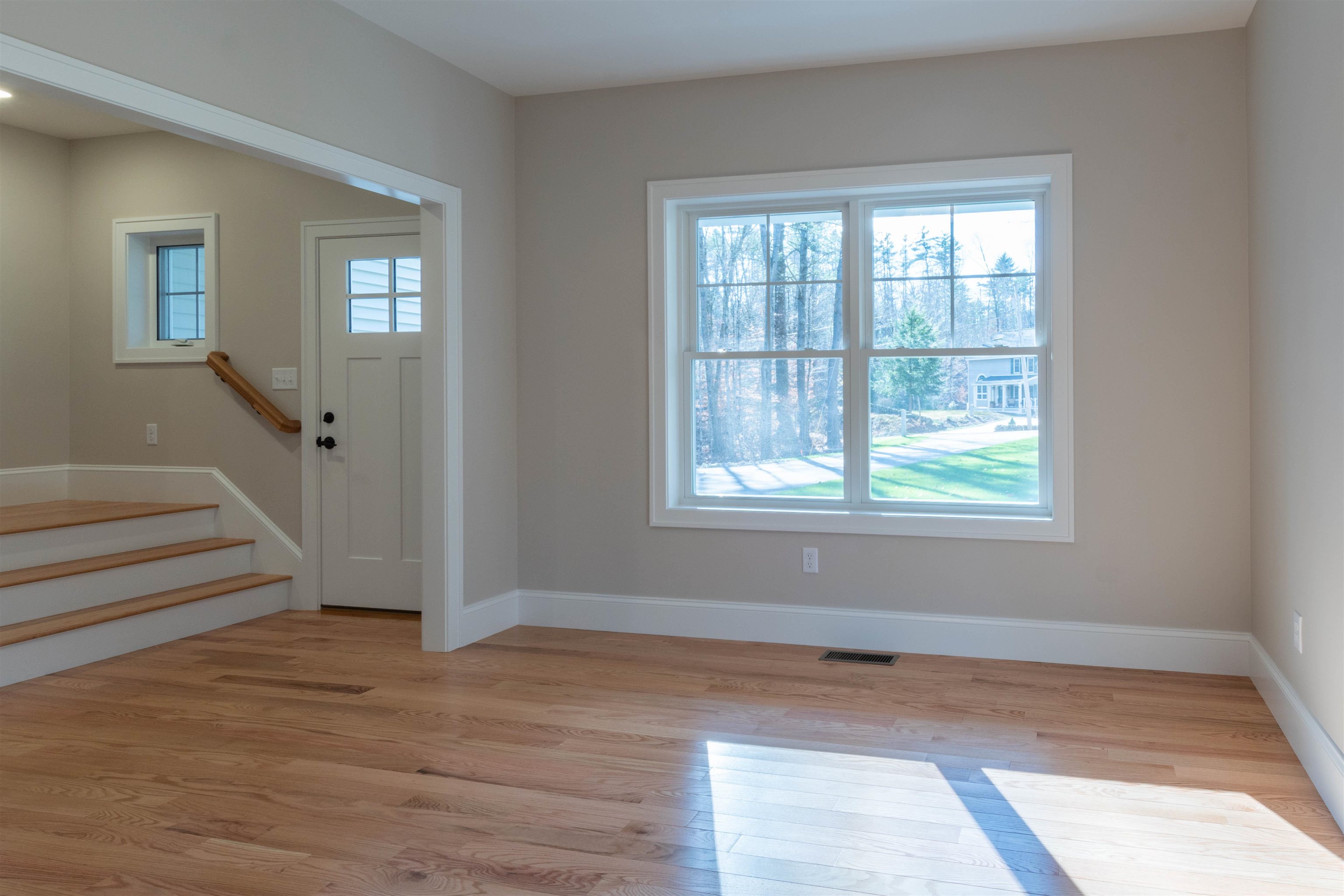 7 Doucet Avenue Nashua, NH 03062 - Photo 7 of 23