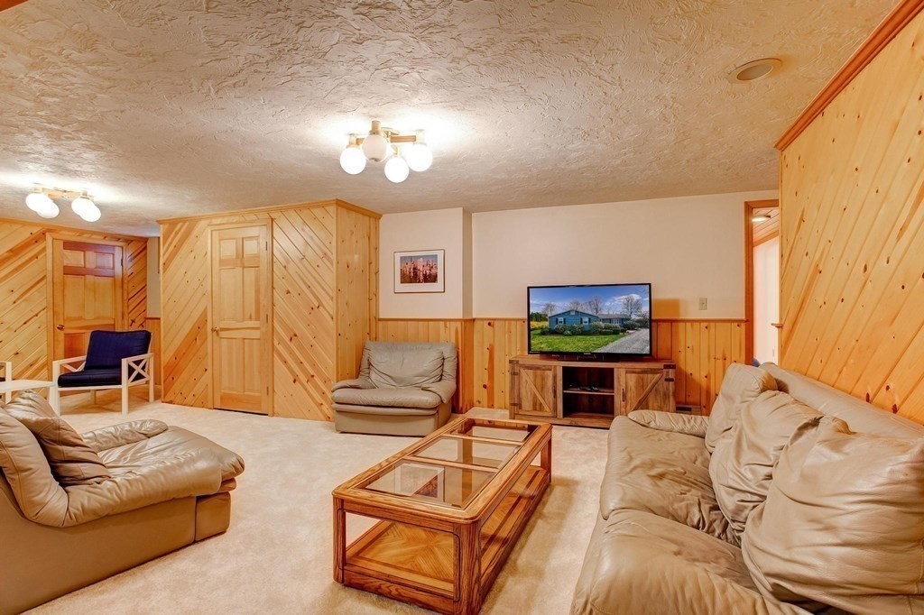 9 Reed Street Arlington, MA 02474 - Photo 21 of 34 Gallery Image 21