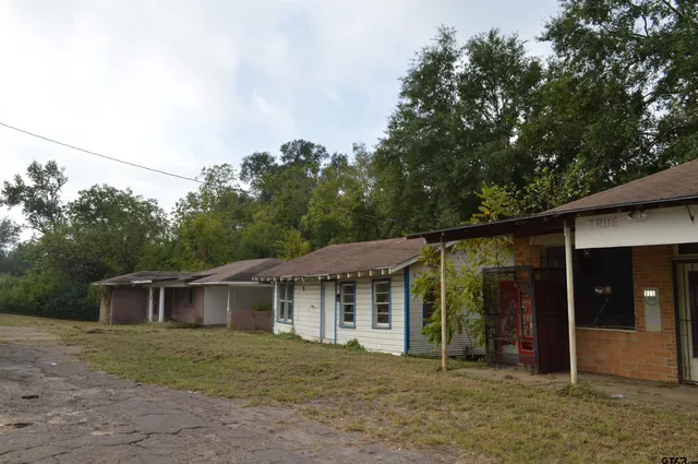 $165,000 | 507 North Van Buren Street, Henderson, TX 75652