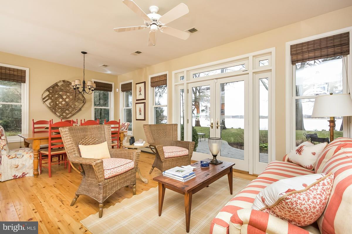 416 Pear Tree Point Road Chestertown, MD 21620 - Photo 14 of 30 Living Room