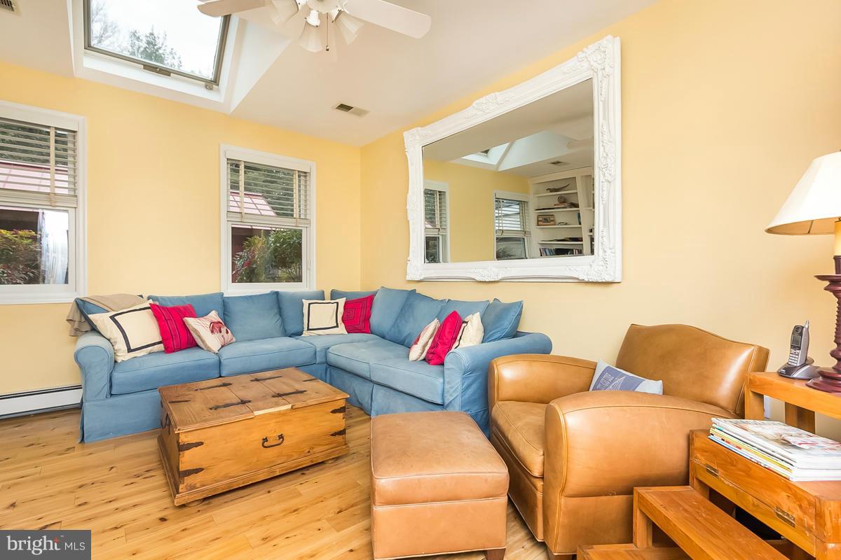 416 Pear Tree Point Road Chestertown, MD 21620 - Photo 15 of 30 Family Room