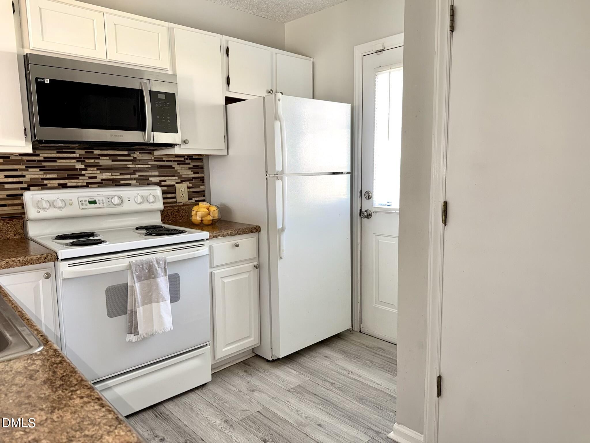 8253 Merriweather Circle Raleigh, NC 27616 - Photo 11 of 25 IMG_2799