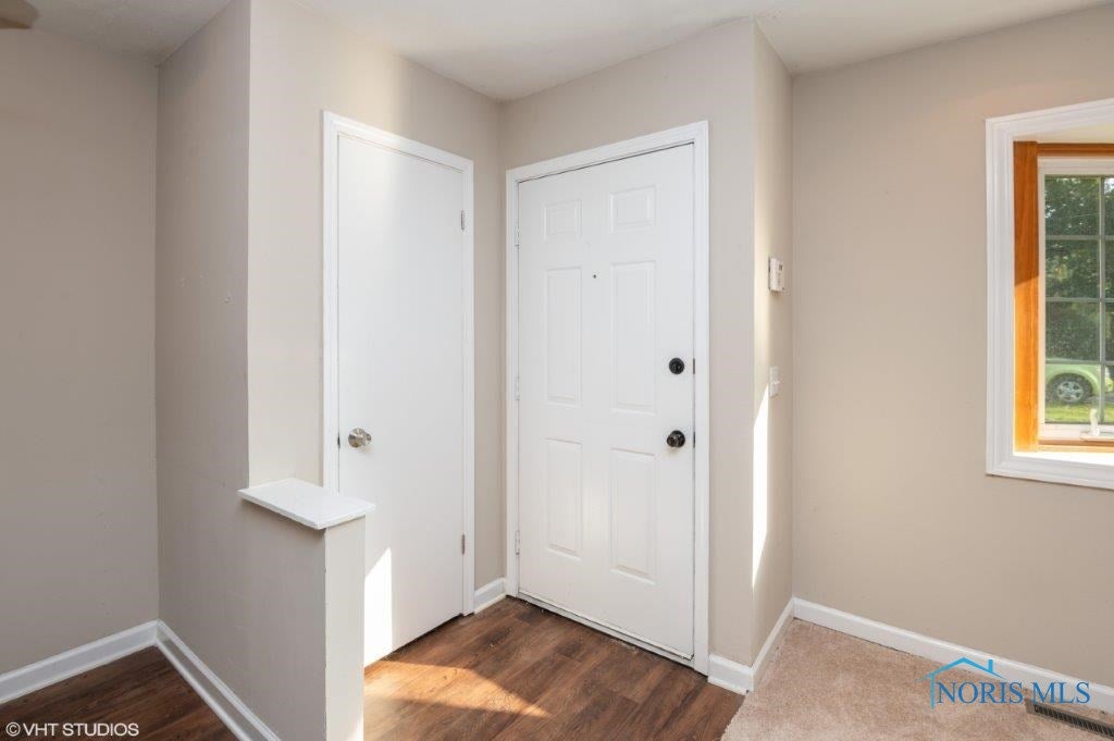 2143 Rood Street Toledo, OH 43613 - Photo 3 of 14 Gallery Image 3